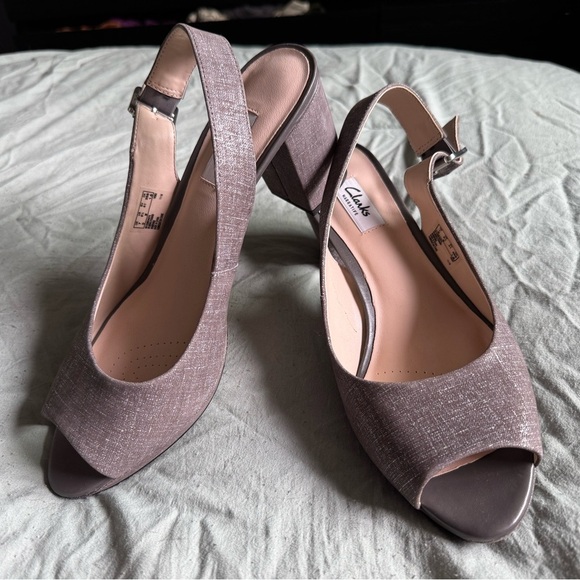 Clarks Women's Open-Toe Slingback Heels - Gray NWOB 9.5 - Picture 1 of 9